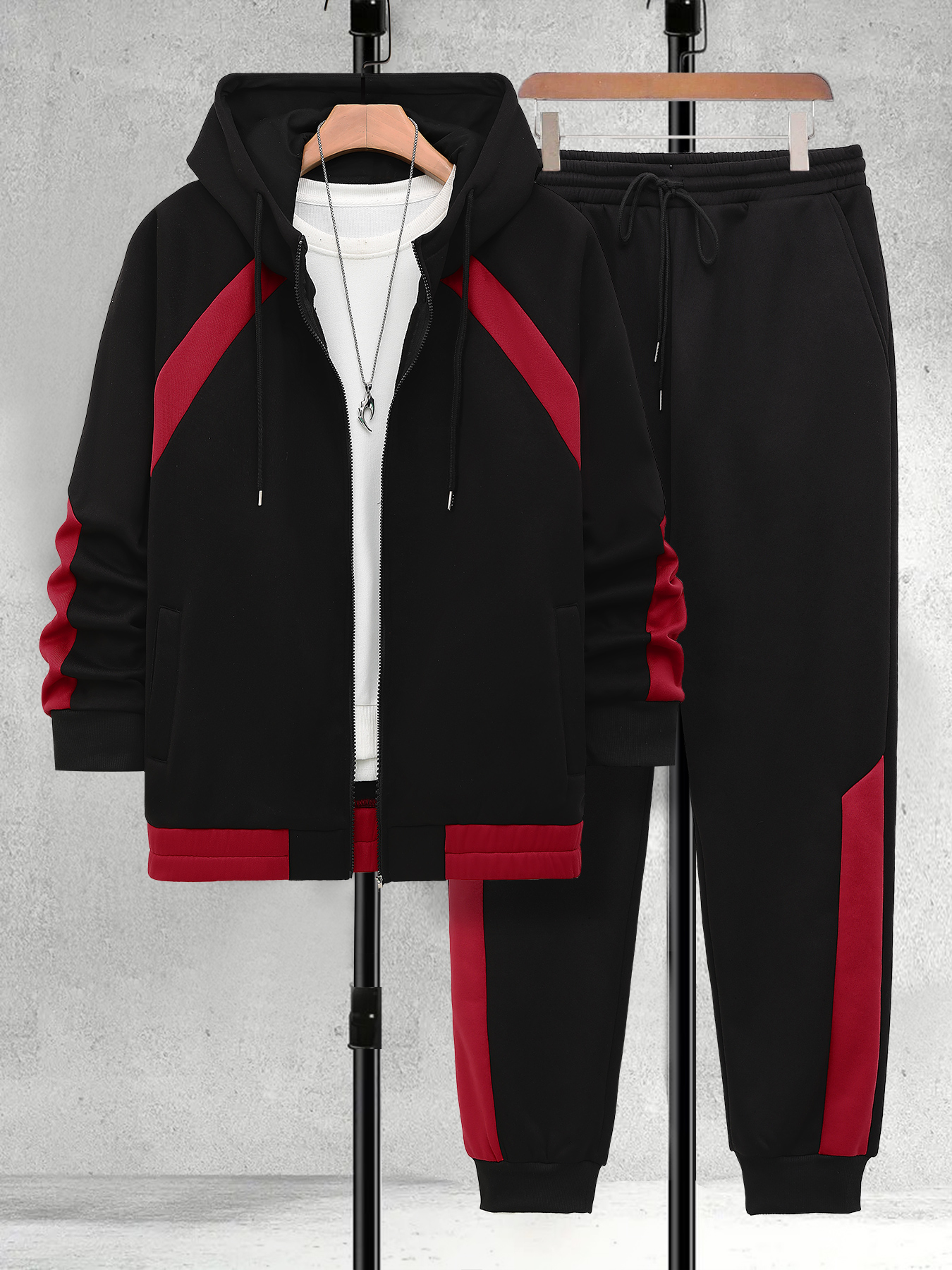 Men's Plus Size Black & Red Co - Embellish Knit 评论和价格