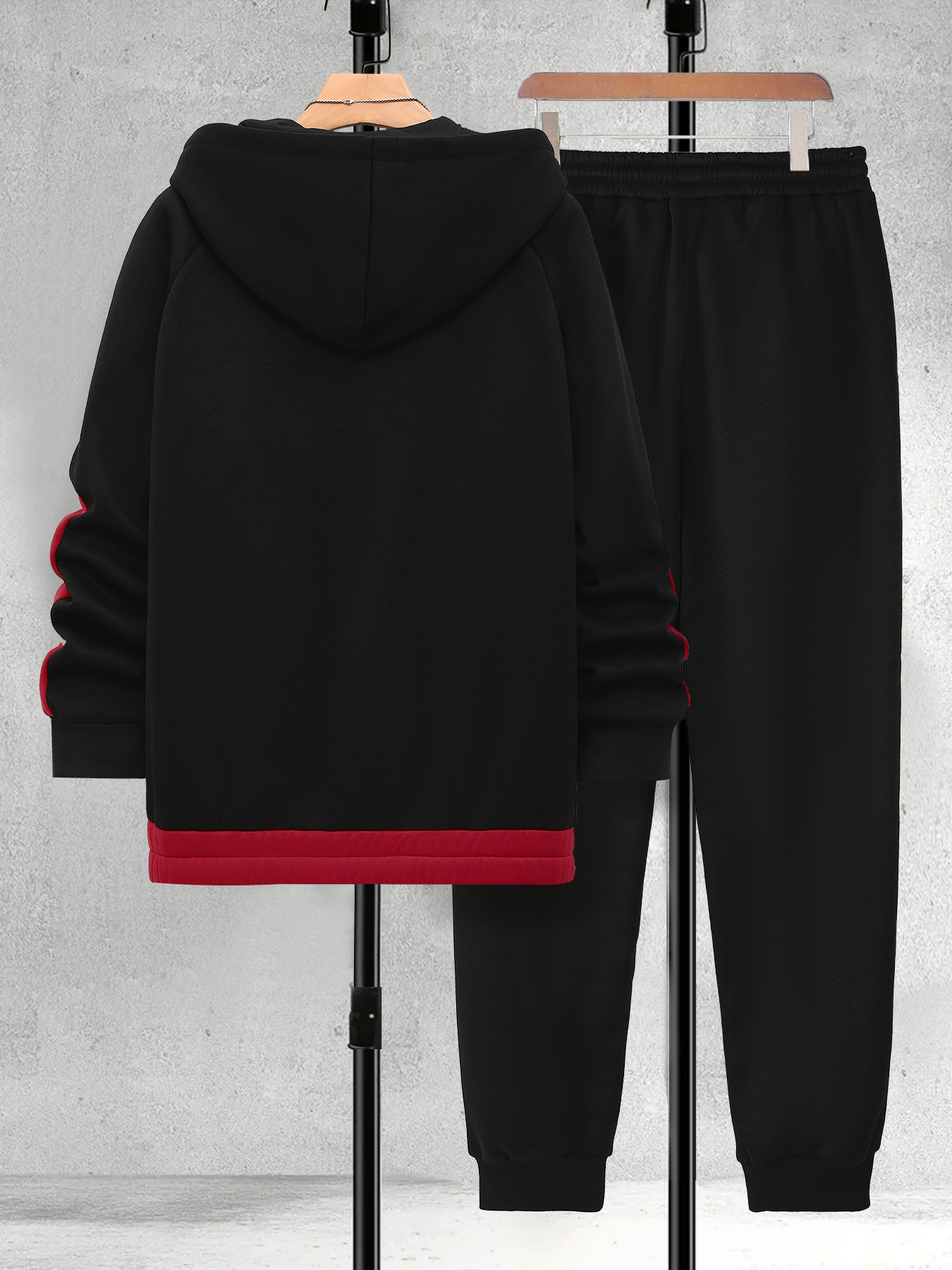 Men's Plus Size Black & Red Co - Embellish Knit 评论和价格