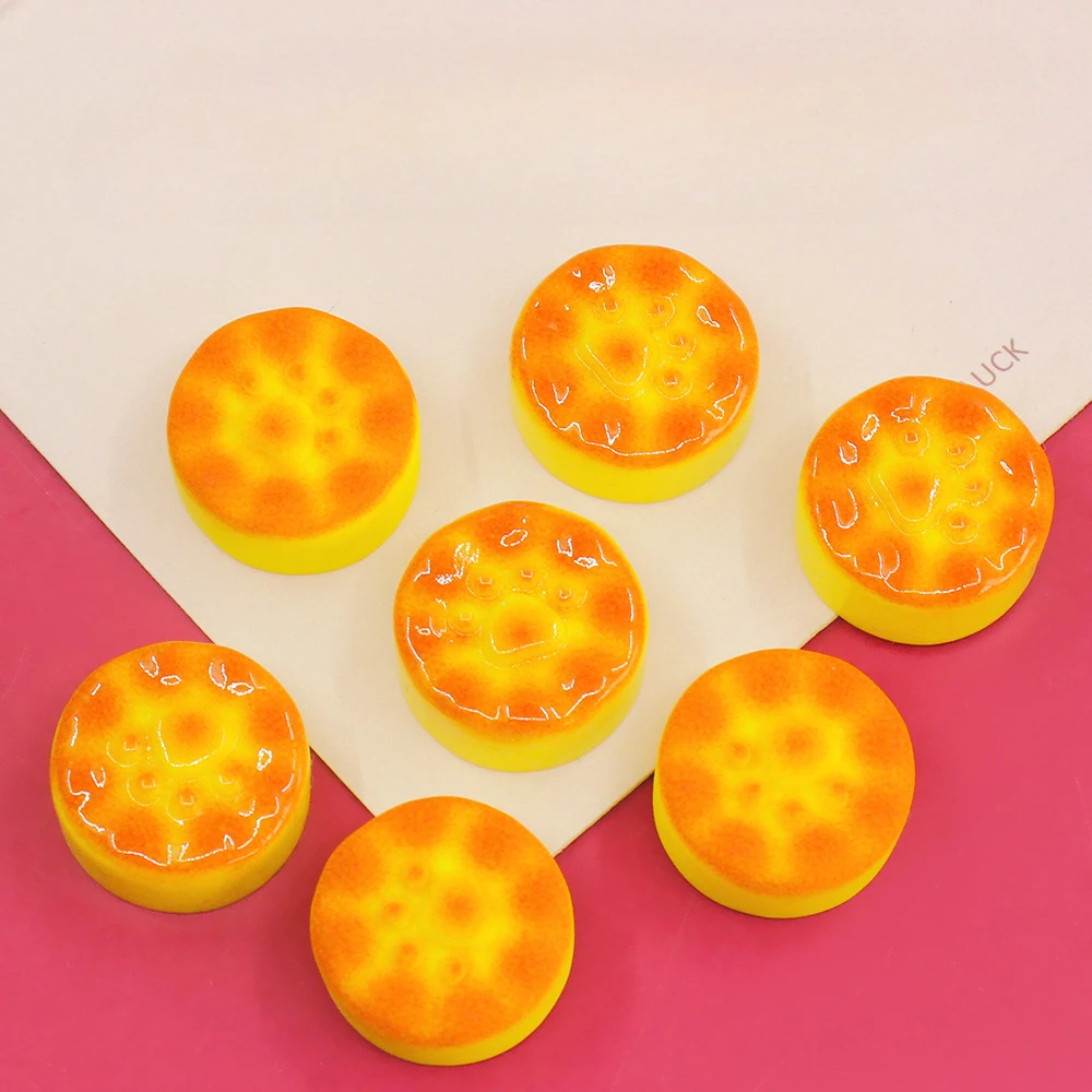 Kawaii Round Resin Mini Cat's  - Christmas Craft Embellishment 评论和价格