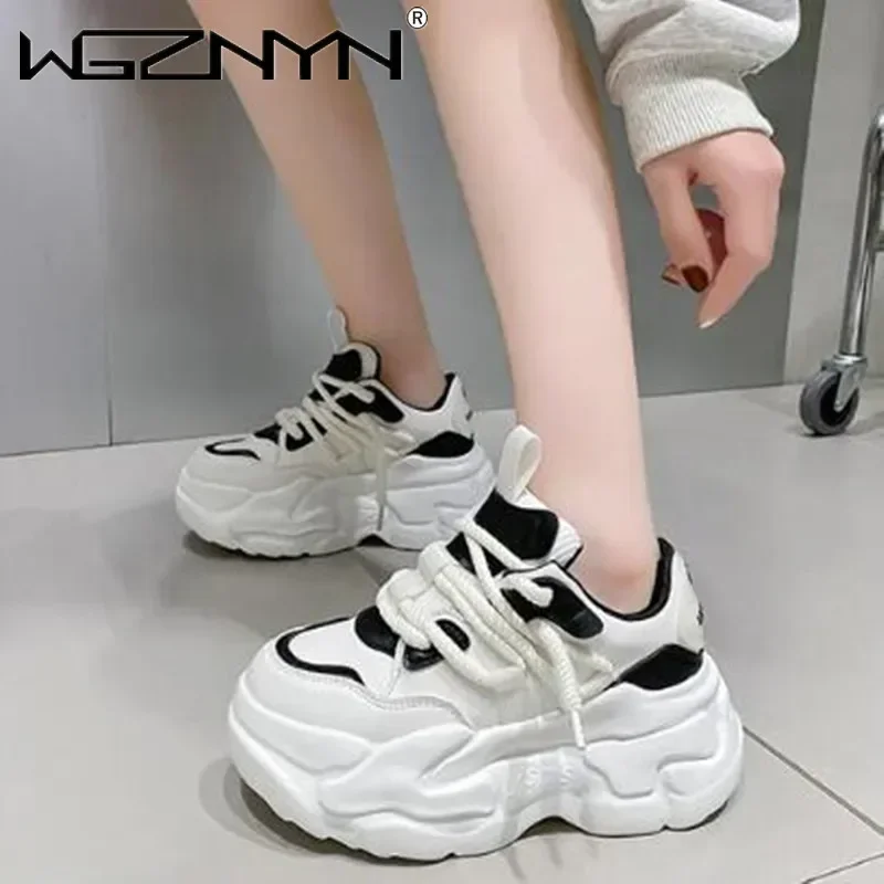NEW 2025 Women High Platform C - Guipure Lace Panel 评论和价格