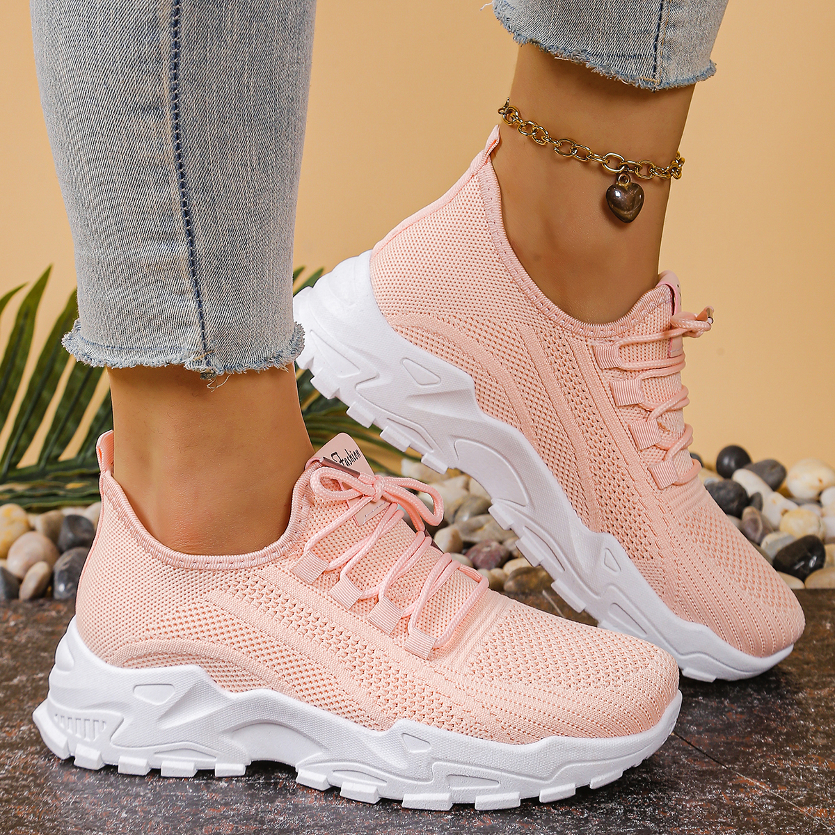 Women's sports shoes 2026，Brea - Guipure Lace Panel 评论和价格