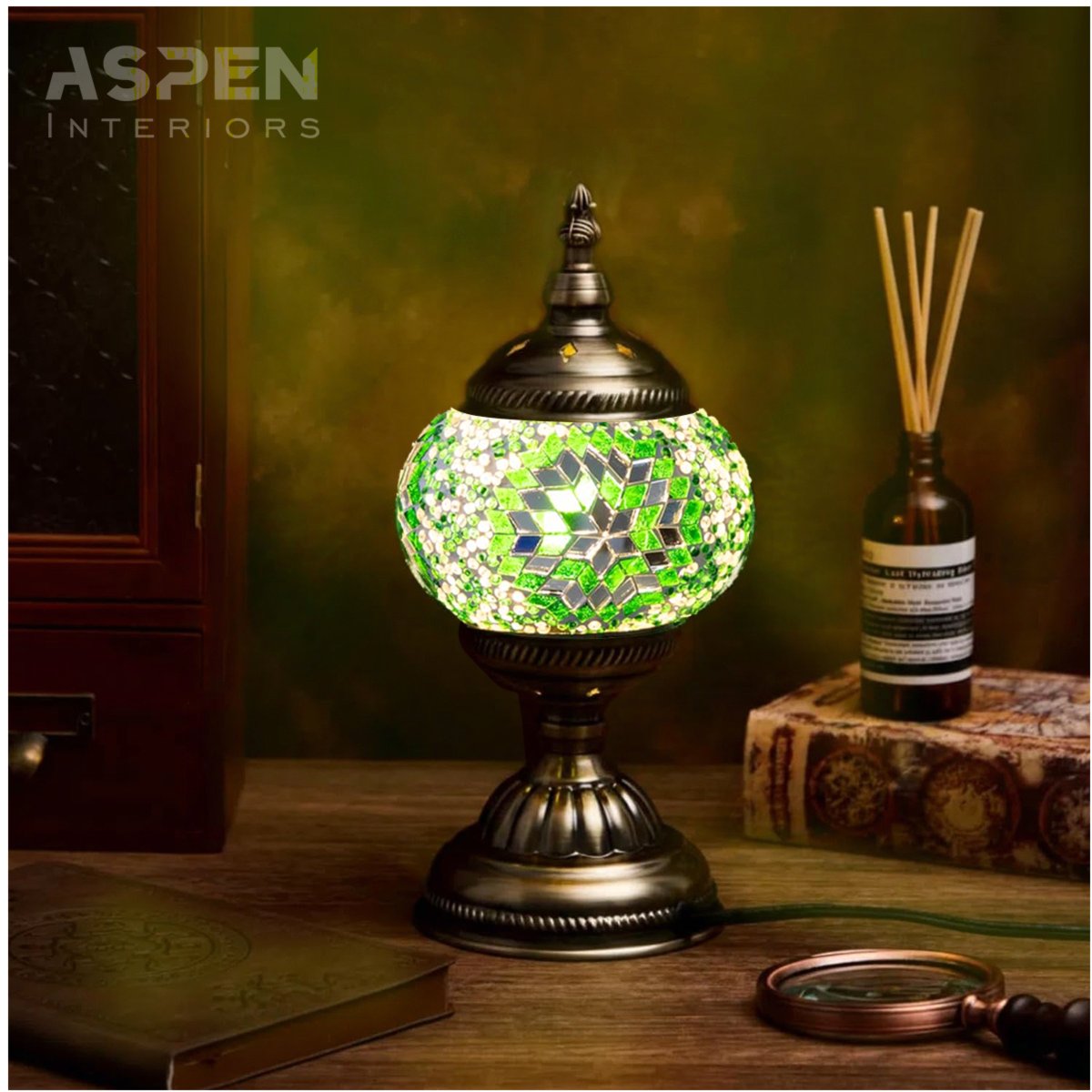 DIY Colored Glass Mosaic Table - Craft Embellishment 评论和价格