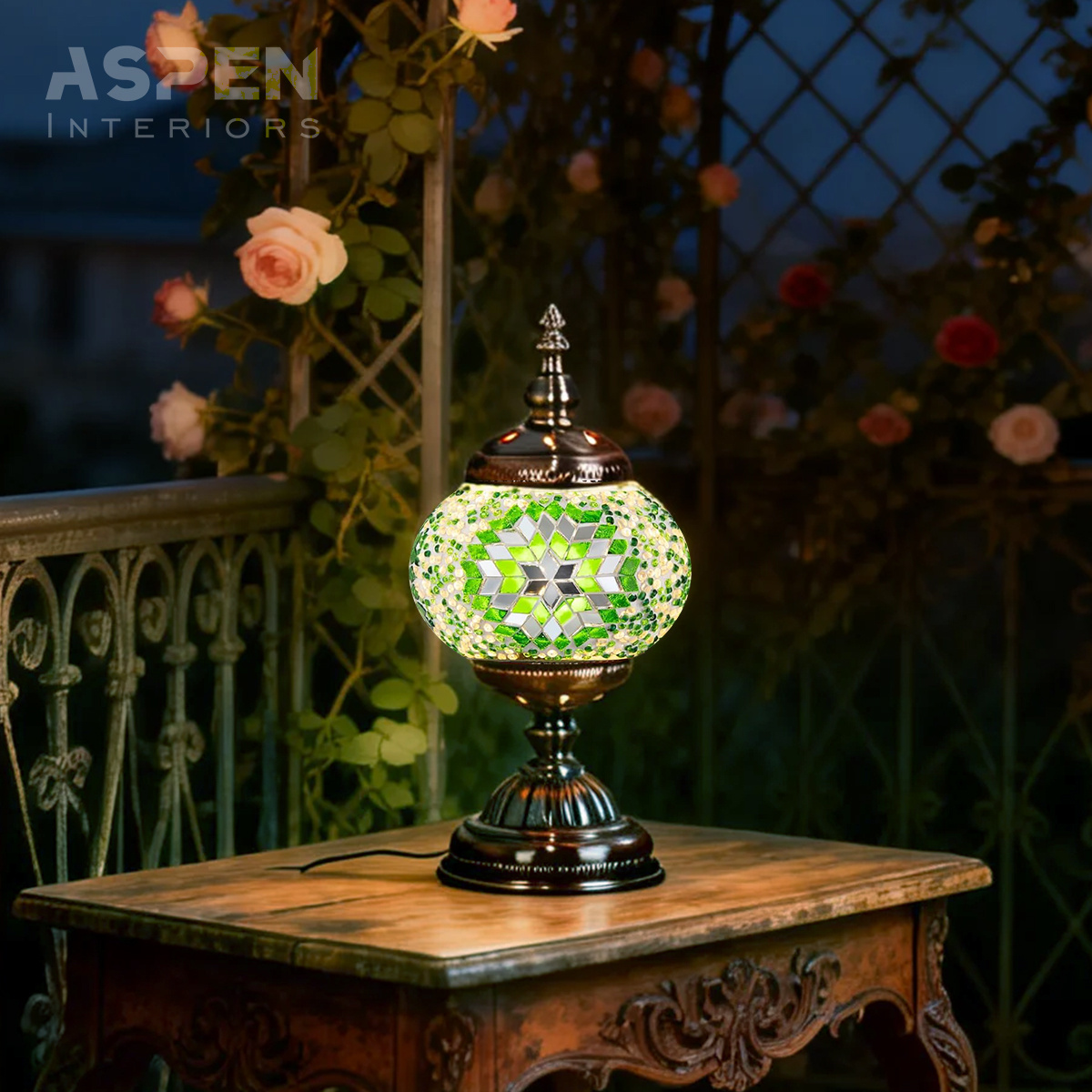 DIY Colored Glass Mosaic Table - Craft Embellishment 评论和价格