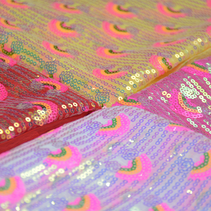3mm Rainbow Sequin Glitter Fab - Sequin Fabric Panel 评论和价格